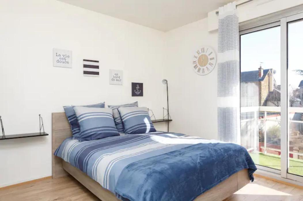 Appartement Cozy : 10/15 Min Des Champs Elysee Sartrouville Exterior foto