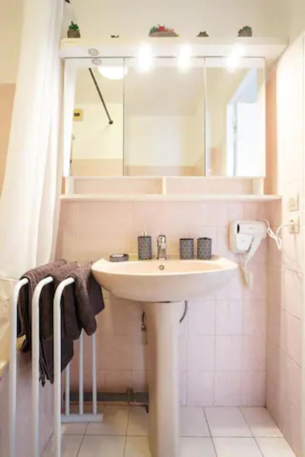 Appartement Cozy : 10/15 Min Des Champs Elysee Sartrouville Exterior foto