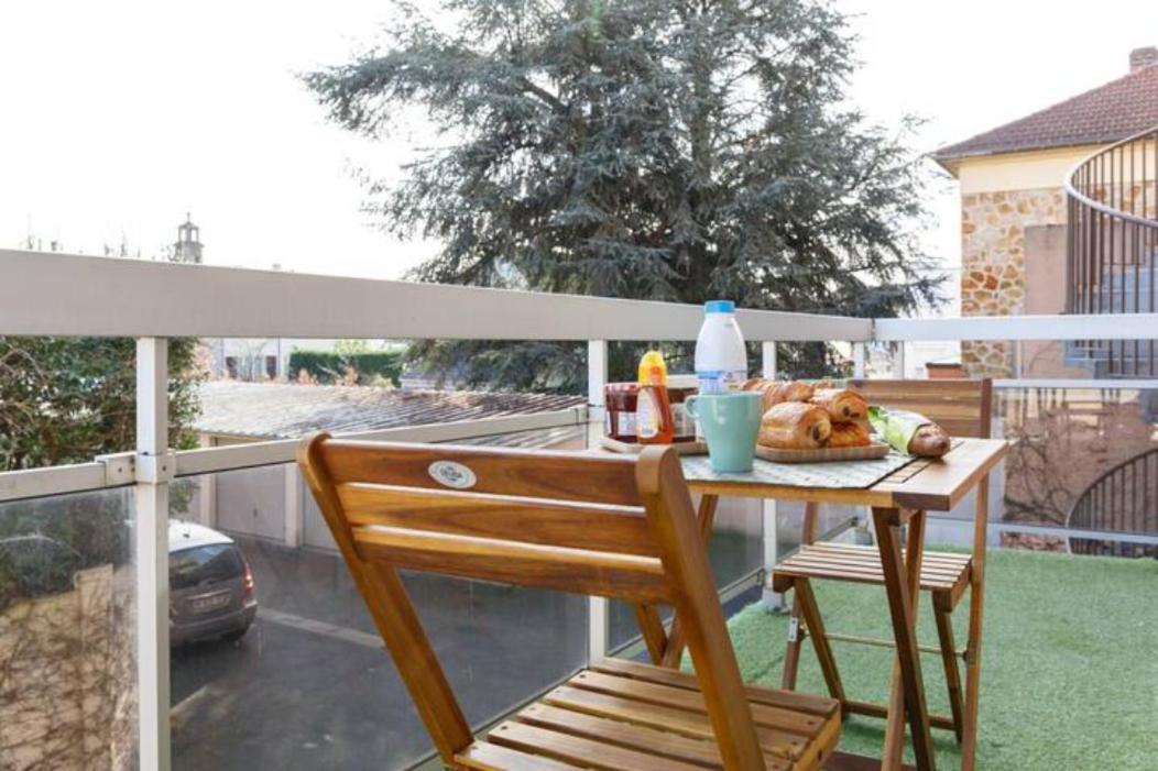 Appartement Cozy : 10/15 Min Des Champs Elysee Sartrouville Exterior foto